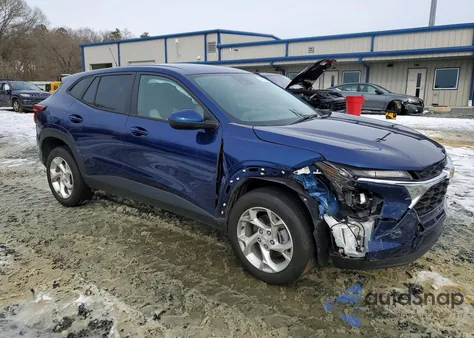 2024 Chevrolet Trax Ls z USA, uszkodzony, nr VIN KL77LFE25RC201162